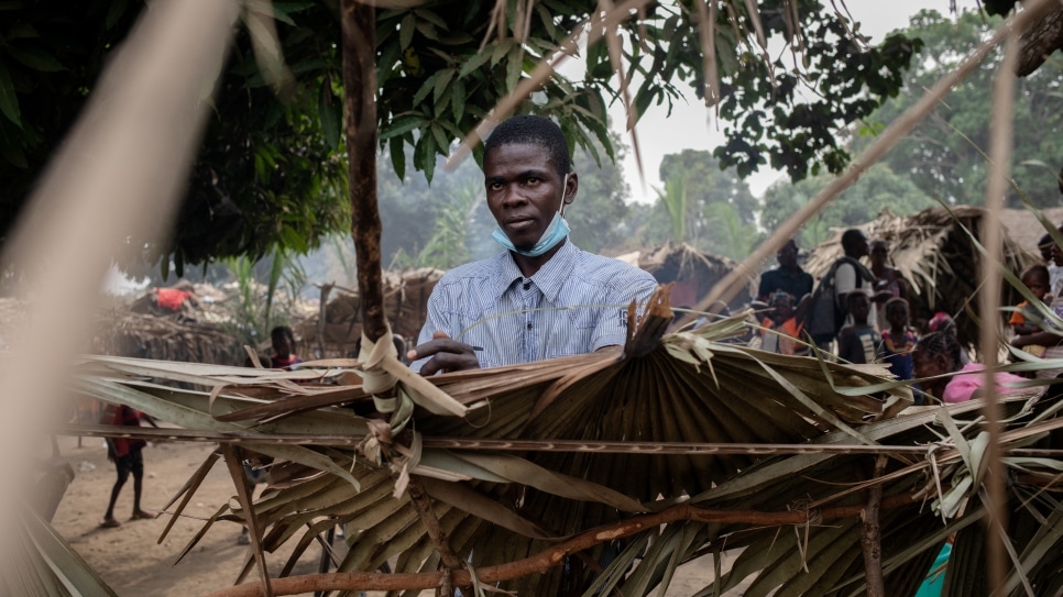 Les violences forcent de nouveau une famille centrafricaine à fuir en exil